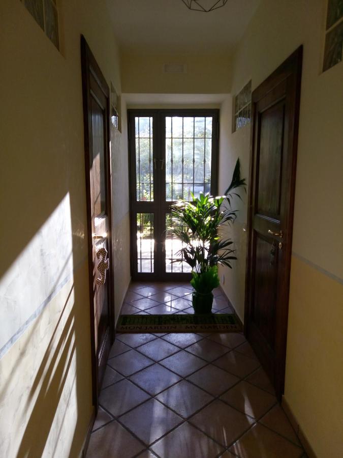 Bed and Breakfast L'Antico Giardino Виетри Экстерьер фото