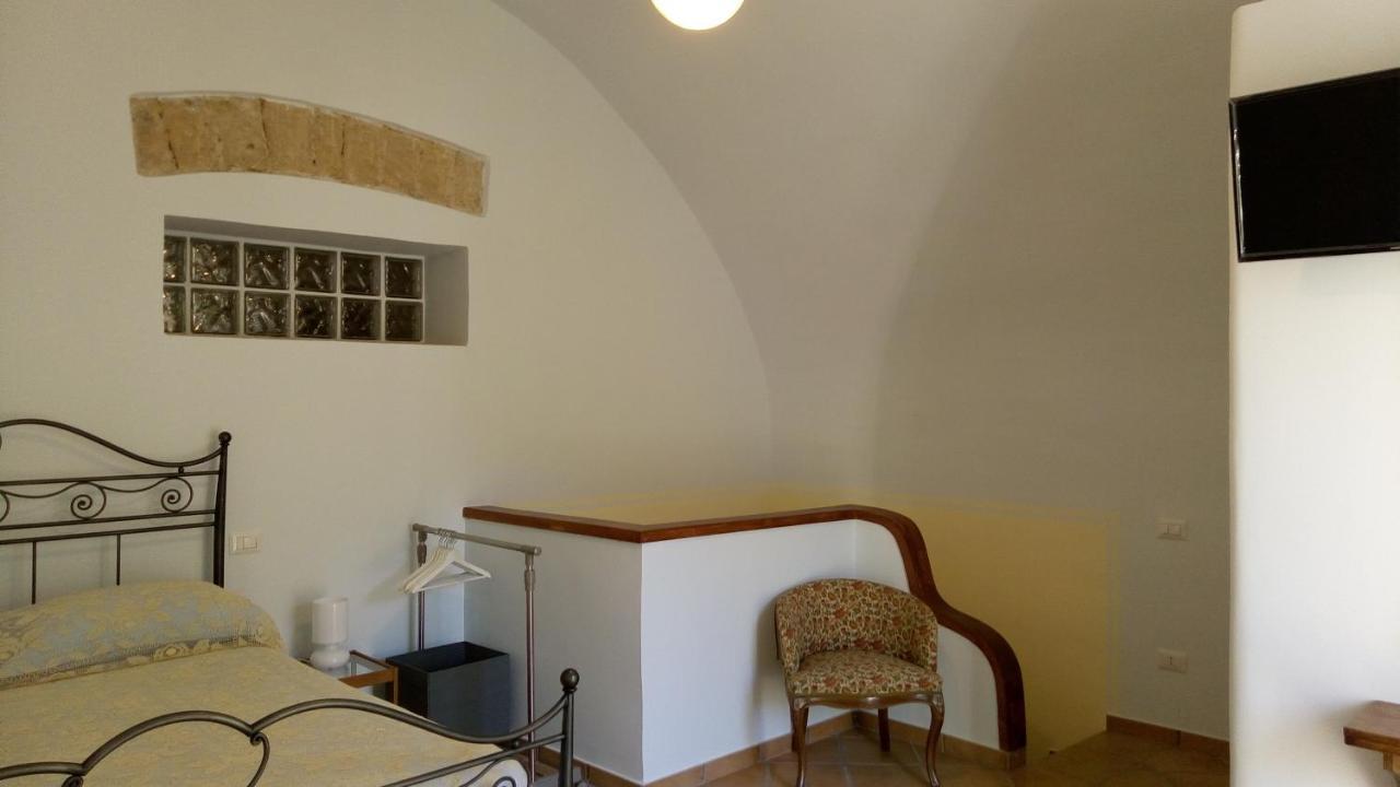 Bed and Breakfast L'Antico Giardino Виетри Экстерьер фото